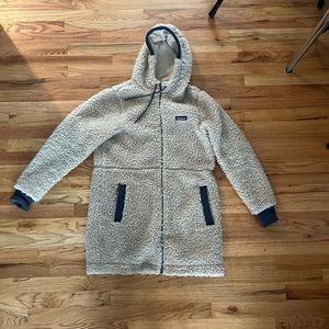 Patagonia Cream and Black Ski Jacket